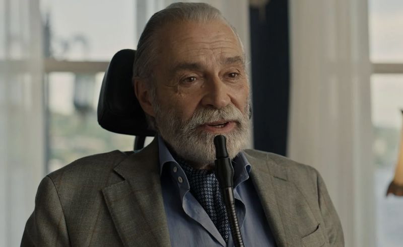 Yan Yana Haluk Bilginer