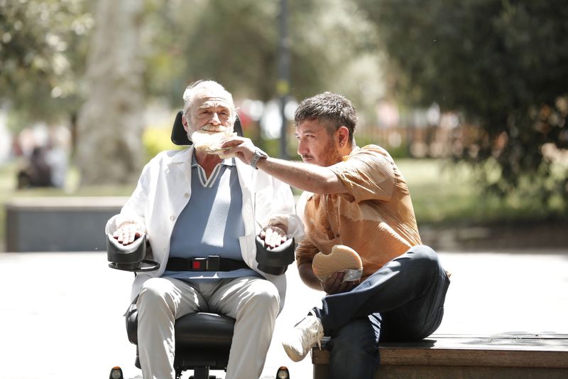 Yan Yana Feyyaz Yiğit Haluk Bilginer