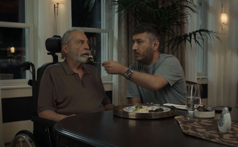 Yan Yana Feyyaz Yiğit Haluk Bilginer